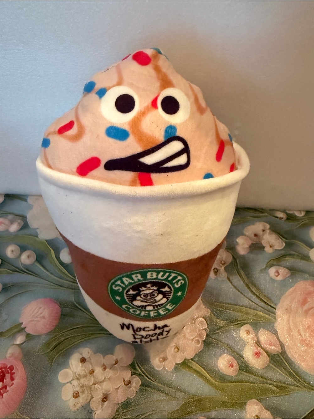 Plush Mocha Spoonable Toy - Pink Sprinkle